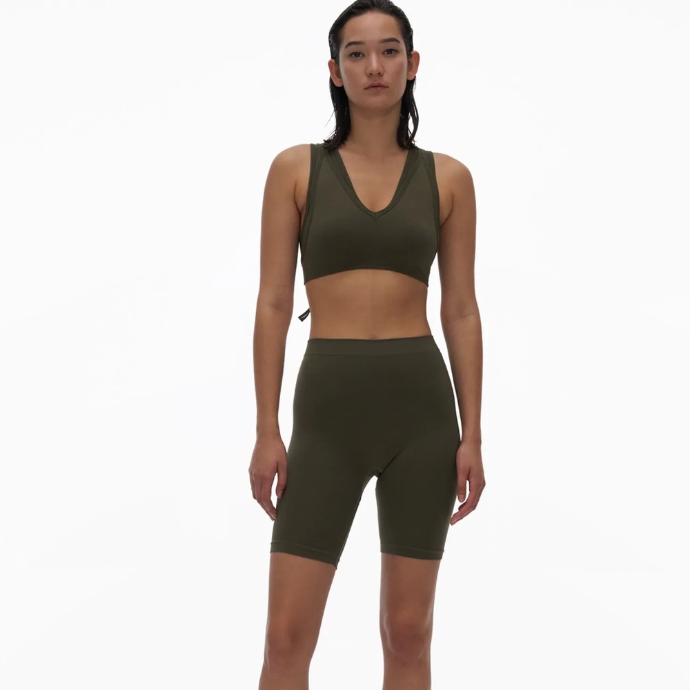 (2 pairs Helmut lang jersey shorts black and green